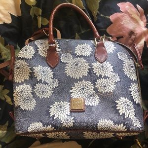 Dooney&Bourke shoulder bag